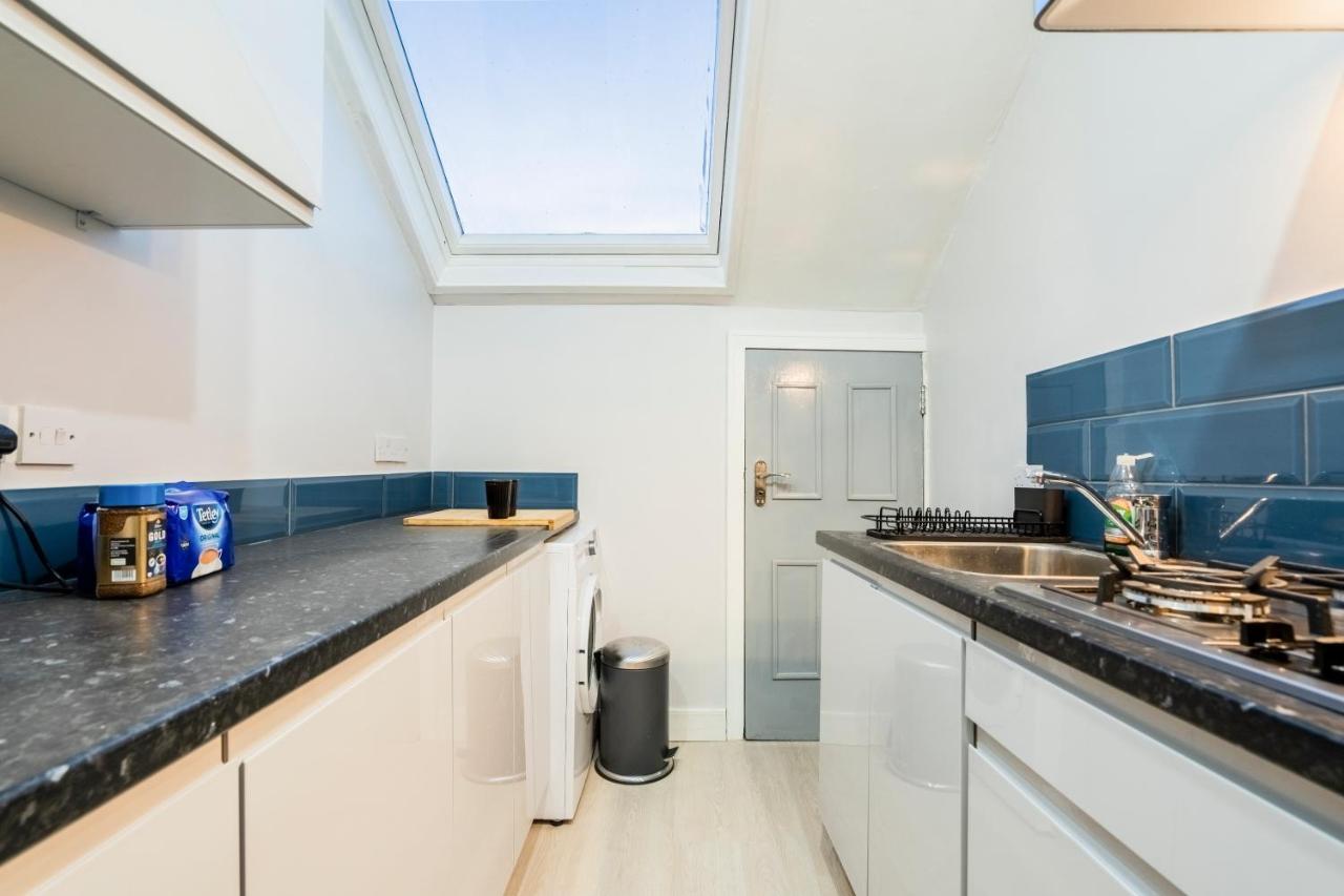 Deluxe 2-Bedroom Flat With Free Parking Birmingham Exterior foto