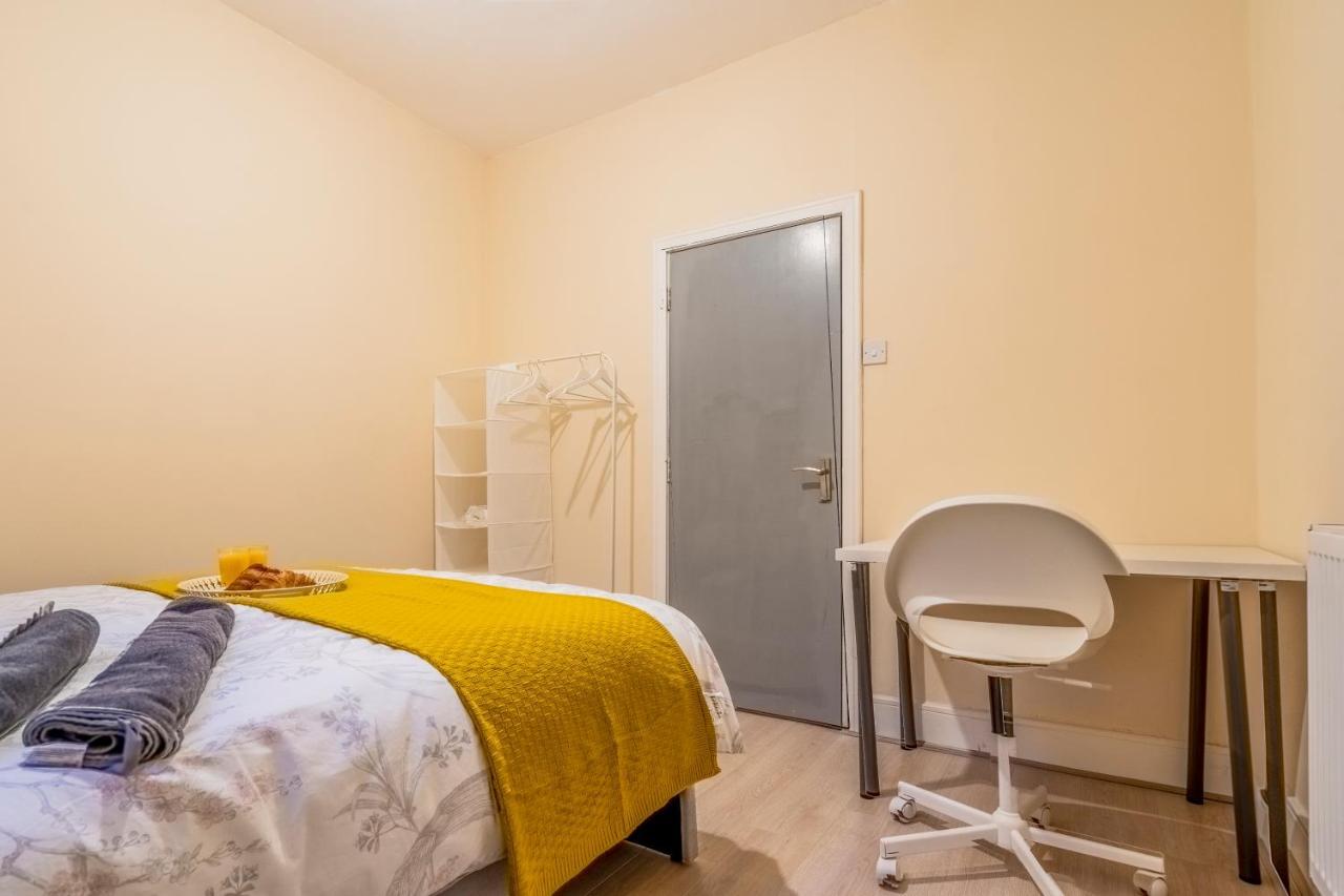 Deluxe 2-Bedroom Flat With Free Parking Birmingham Exterior foto